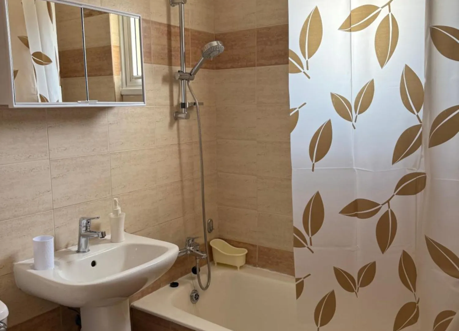 Welcome To Larnaca 50M From The Beachfront Apartment